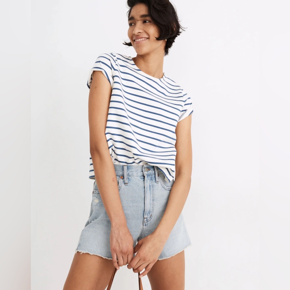 Madewell The Momjean Short in Byers‎ Wash: Ripped Edition size 29